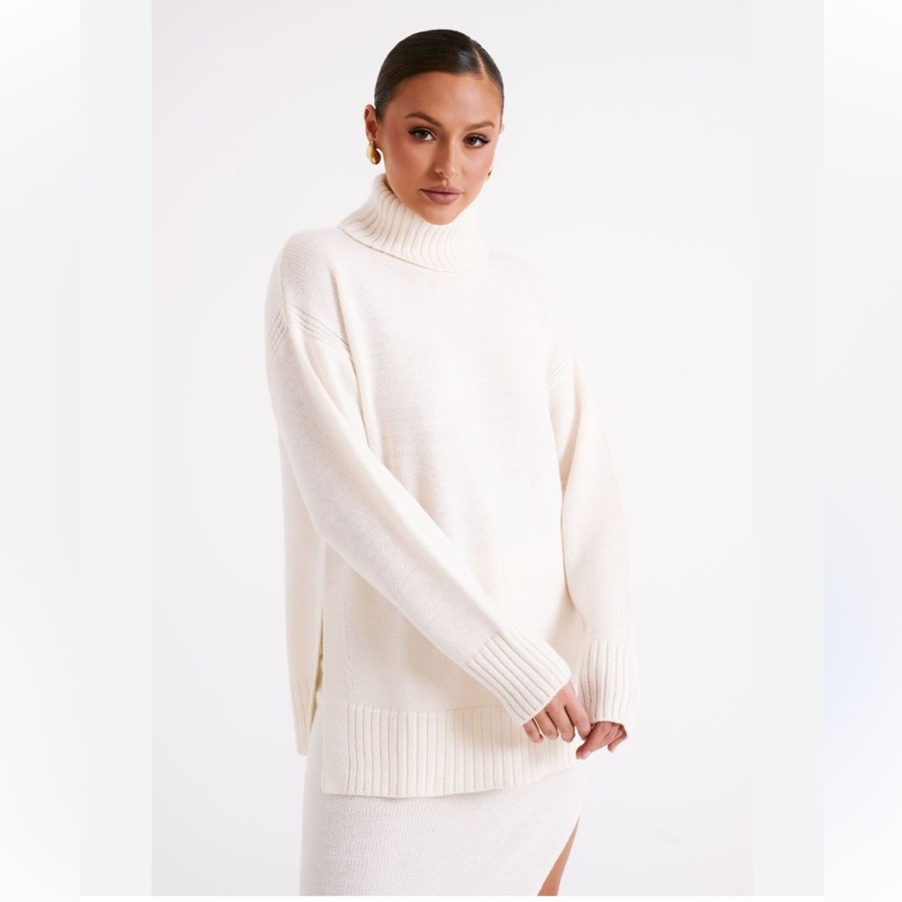 NWT Meshki Ivory Brittany High Neck sweater size M